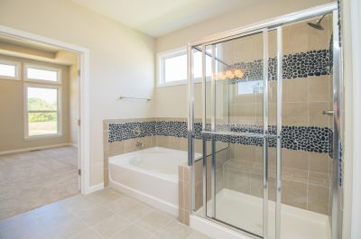 Glass Shower Door Installation in Conroe, TX